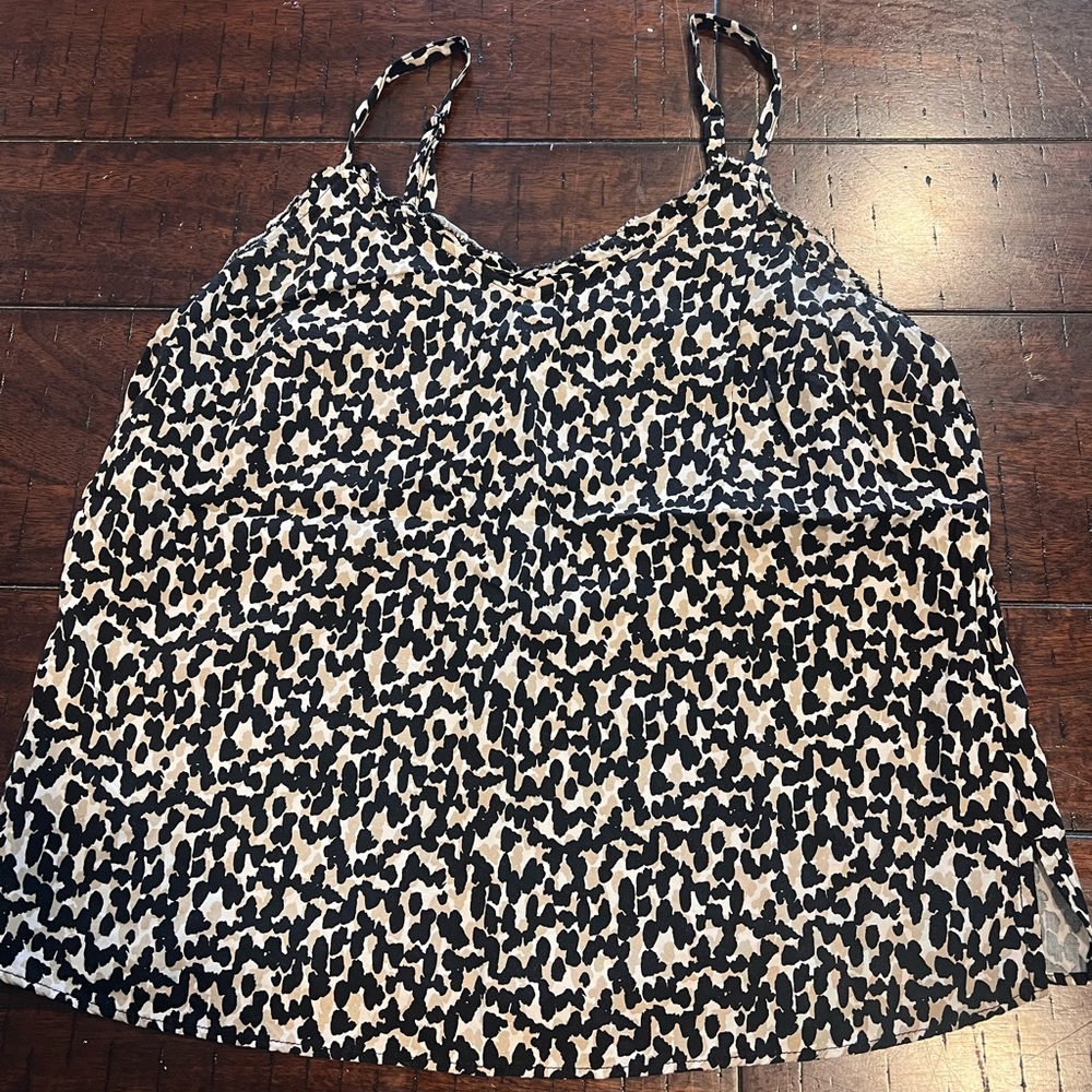 Old Navy Black and White Fitted Sleeveless Camisole